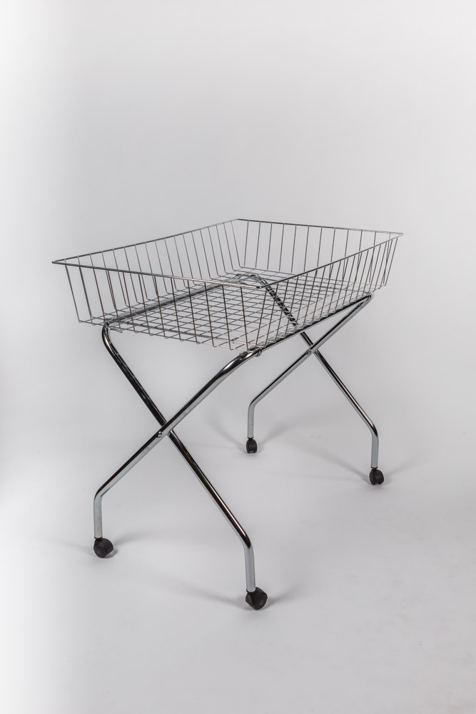 Cesta de Exhibición de Metal