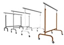 Perchero de Acero Ajustable con Brazos Extensibles, Color Bronce, 150X130X56cm