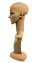 Cabeza de mujer morena