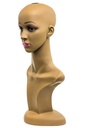 Cabeza de mujer morena