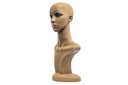 Cabeza de mujer morena