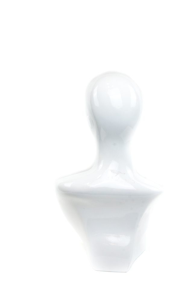 Cabeza de Mujer Blanca Brillante