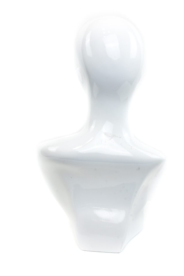 Cabeza de Mujer Blanca Brillante