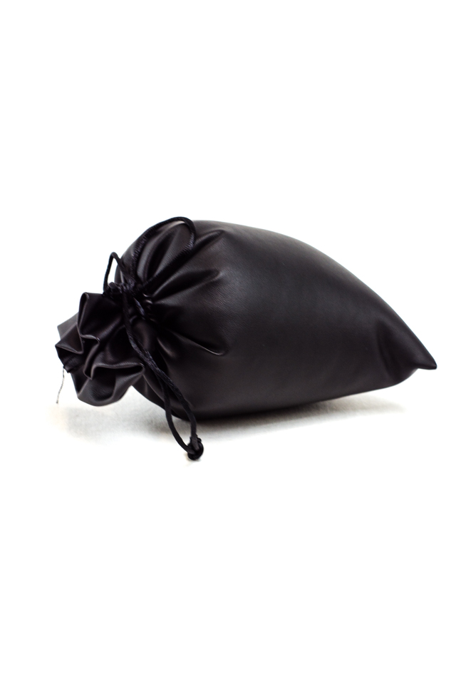 Bolso de piel sintética negro 17X15CM