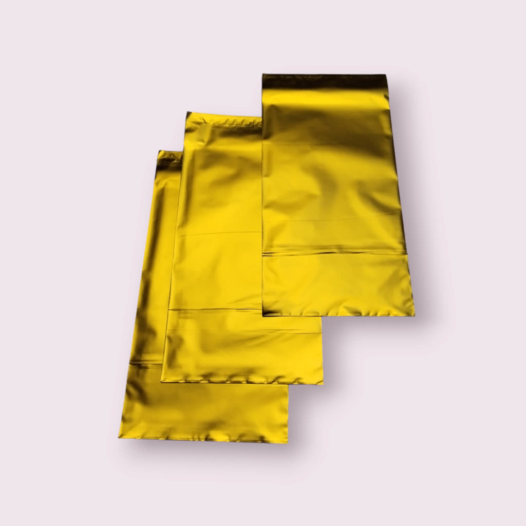Sobres Metalizados Dorado con Adhesivo 15X25+4cm 100unidades/Paq 