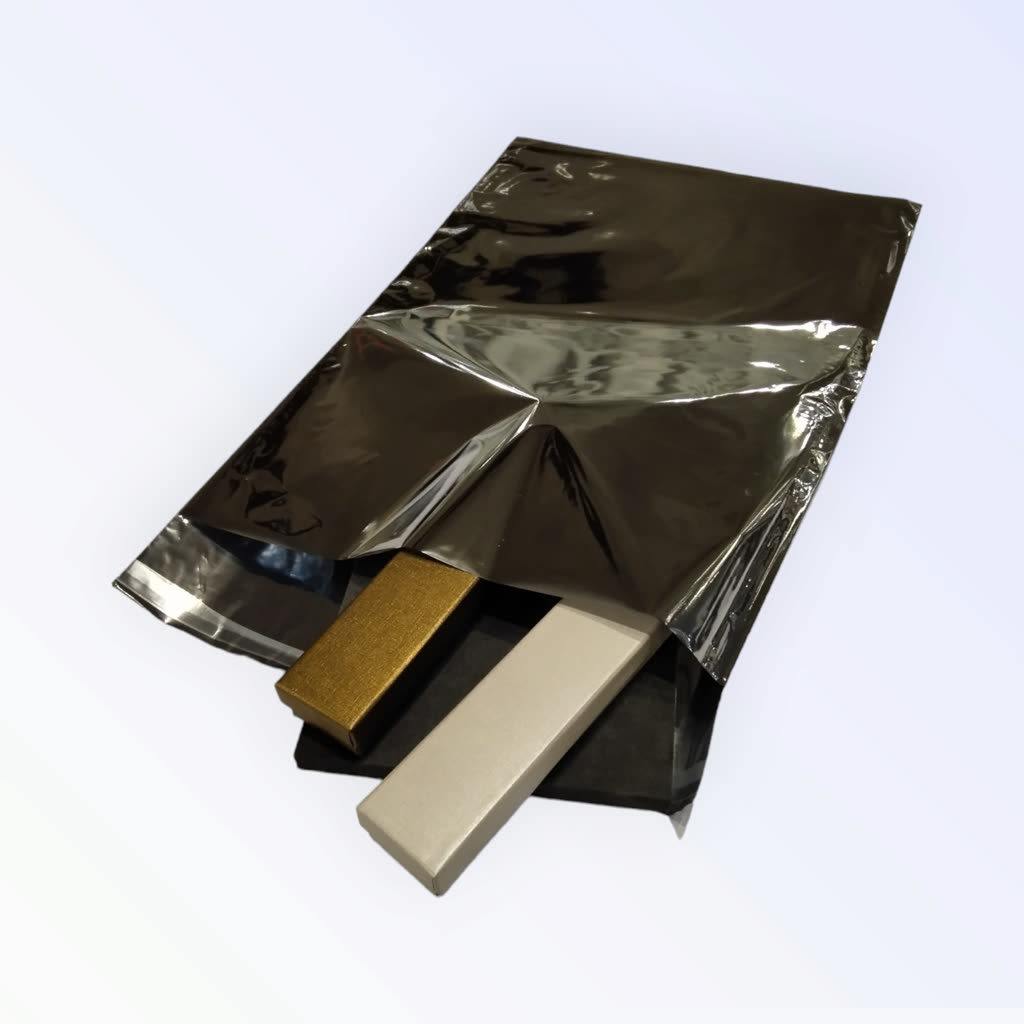 Sobres Metalizados Plateados con Adhesivo, 40X60+6cm, 50 unidades