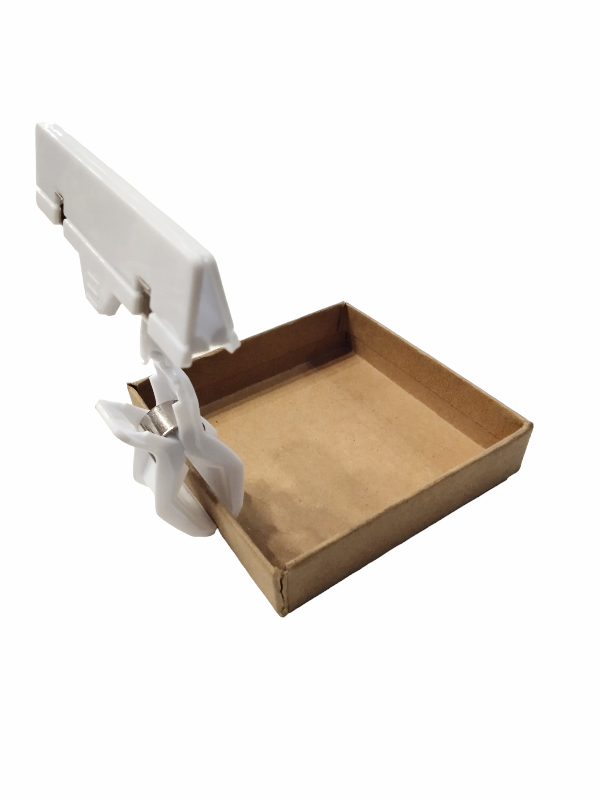 Pinza blanca