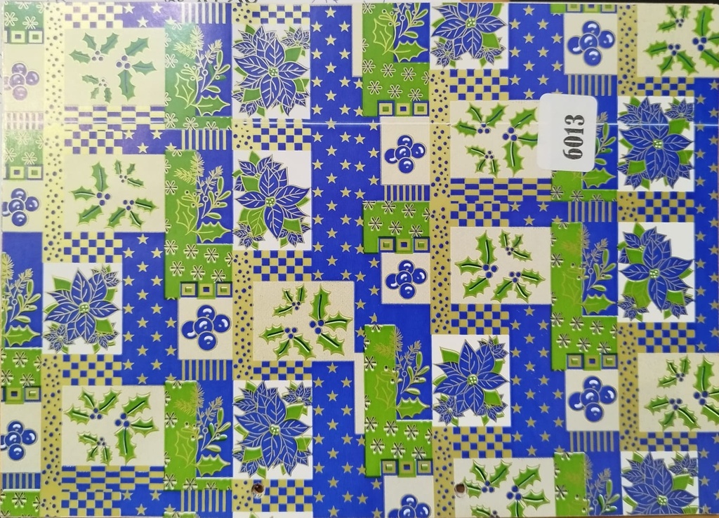 Papier d'emballage cadeau Père Noël fond blanc 62cm