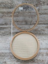 带盖圆形亚麻和木环展示架 Expositor para Anillo Con Tapa En Lino y Madera Redondo